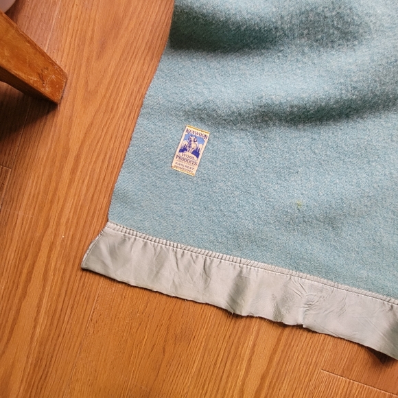 Vintage KENWOOD FLORALTINT; Heavy-Wt 2-Colour Wool Blanket 66Lx72W-IN aqua blue - Picture 3 of 7